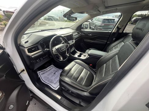 Used 2023 GMC Acadia Denali w/ Denali Ultimate Package AWD/4WD image 13