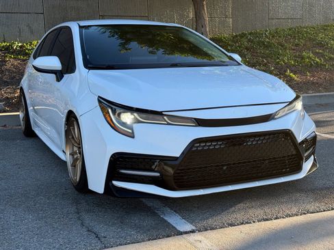 Used 2020 Toyota Corolla LE w/ Carpet Mat Package (TMS) FWD image 5