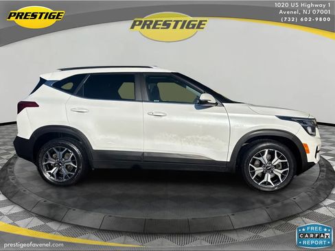 Used 2022 Kia Seltos EX image 4