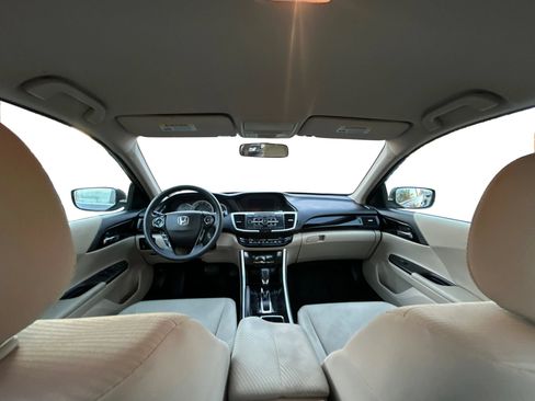 Used 2016 Honda Accord LX image 19