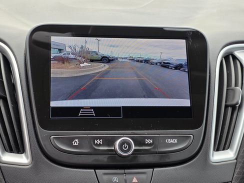 Used 2025 Chevrolet Malibu LT FWD image 22