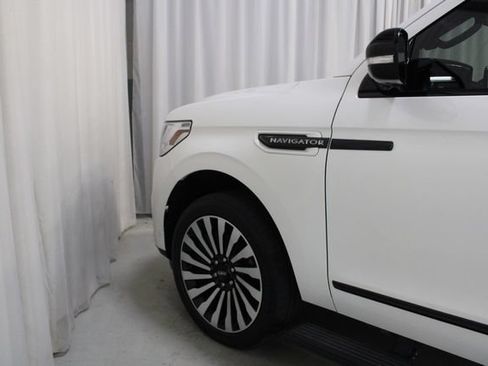 Used 2019 Lincoln Navigator L Reserve w/ Cargo Package AWD/4WD image 31