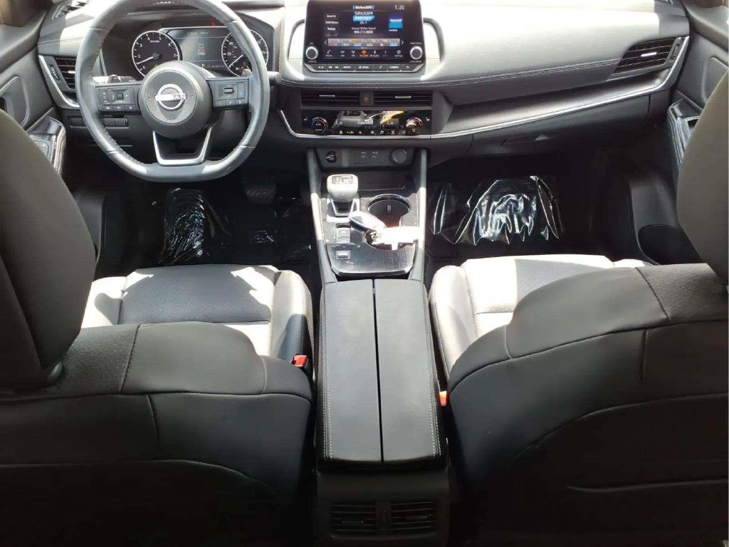 Used 2024 Nissan Rogue SV w/ SV Premium Package FWD image 10
