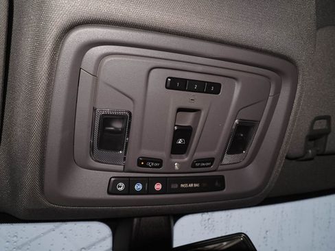 Used 2020 Chevrolet Silverado 1500 LT Trail Boss image 29