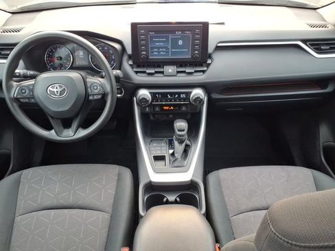 Used 2019 Toyota RAV4 XLE w/ Convenience Package AWD/4WD image 10