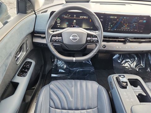 Used 2023 Nissan Ariya PLATINUM+ e-4ORCE image 11