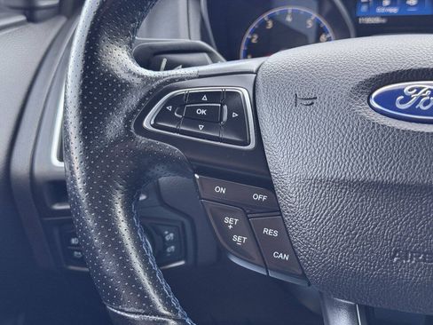 Used 2017 Ford Focus RS AWD/4WD image 40
