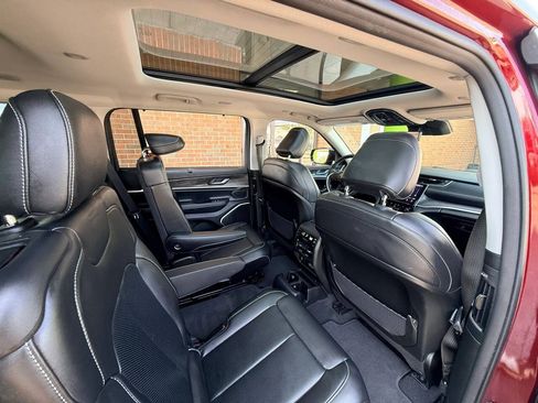 Used 2022 Jeep Grand Cherokee L Limited w/ Luxury Tech Group II AWD/4WD image 20