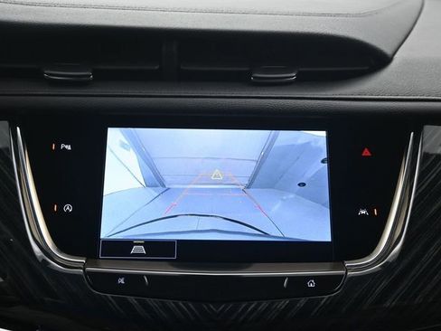 Used 2023 Cadillac XT6 Premium Luxury image 18