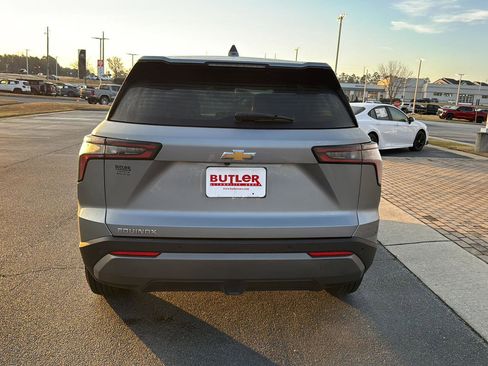 Used 2025 Chevrolet Equinox LT image 4