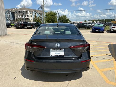 Certified 2025 Honda Civic Sport image 7