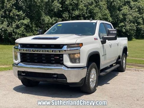 Used 2020 Chevrolet Silverado 2500 LT w/ Z71 Off-Road Package AWD/4WD image 3