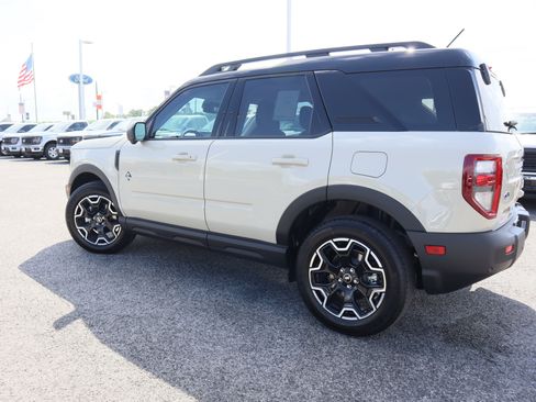 New 2025 Ford Bronco Sport Outer Banks w/ Outer Banks Tech Package+ image 7