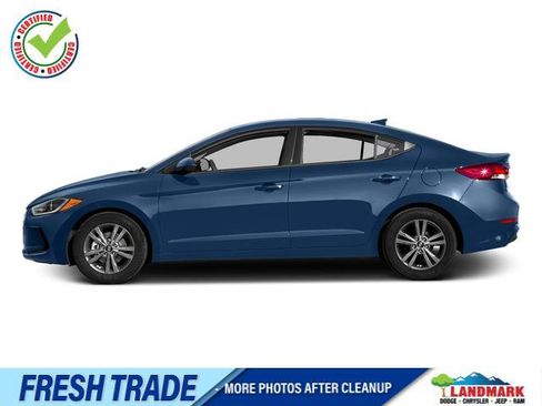 Used 2017 Hyundai Elantra SE FWD image 1
