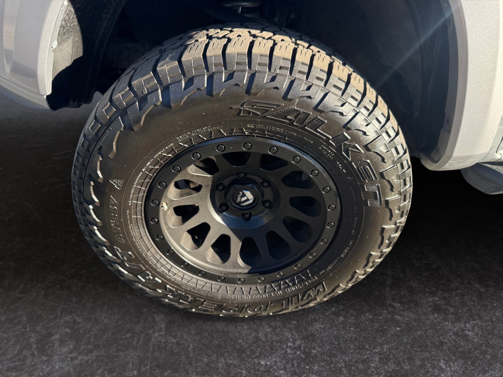Used 2019 Toyota Tacoma TRD Sport AWD/4WD image 14