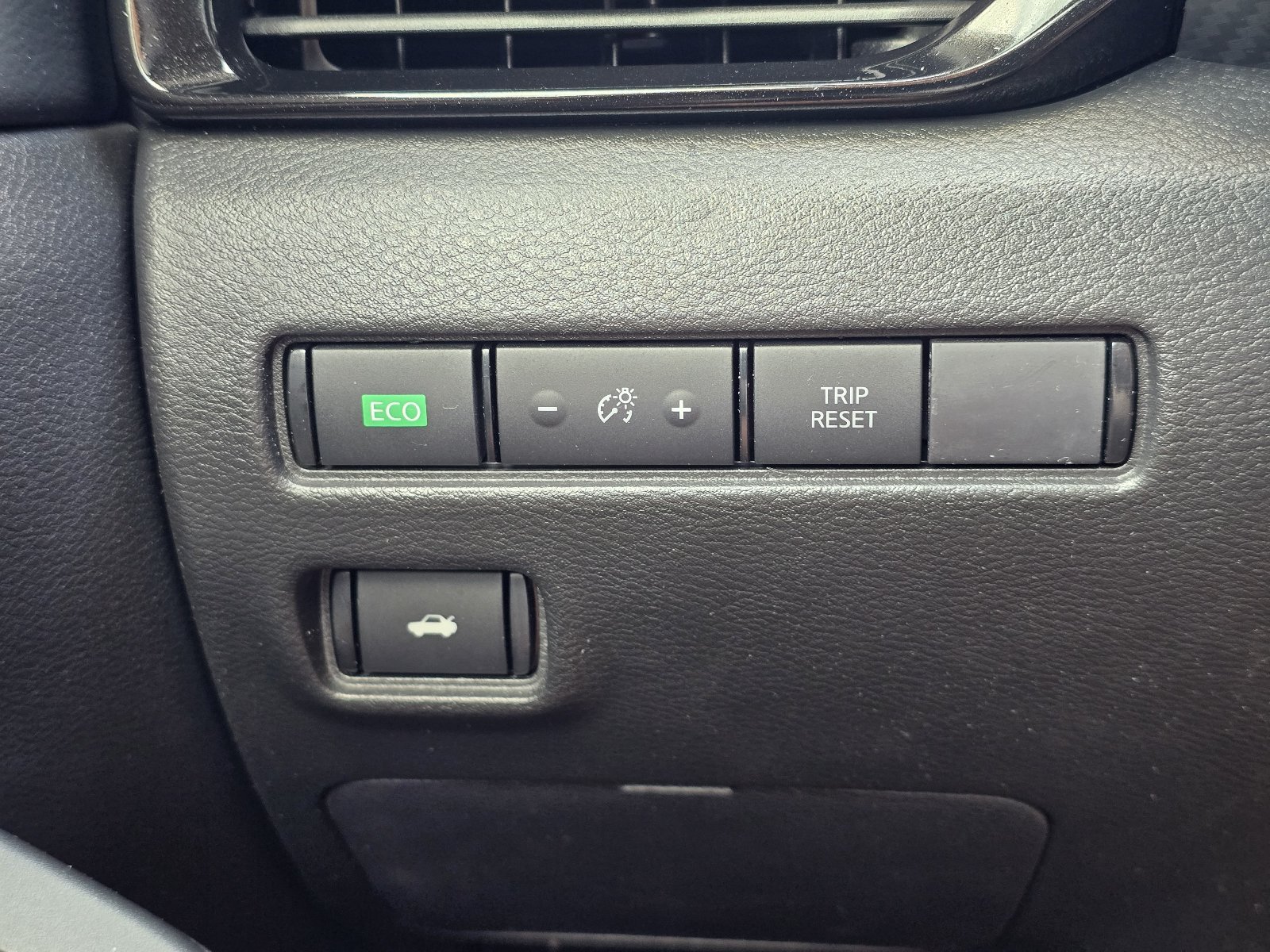Certified 2023 Nissan Sentra SV w/ All-Weather Package FWD image 22