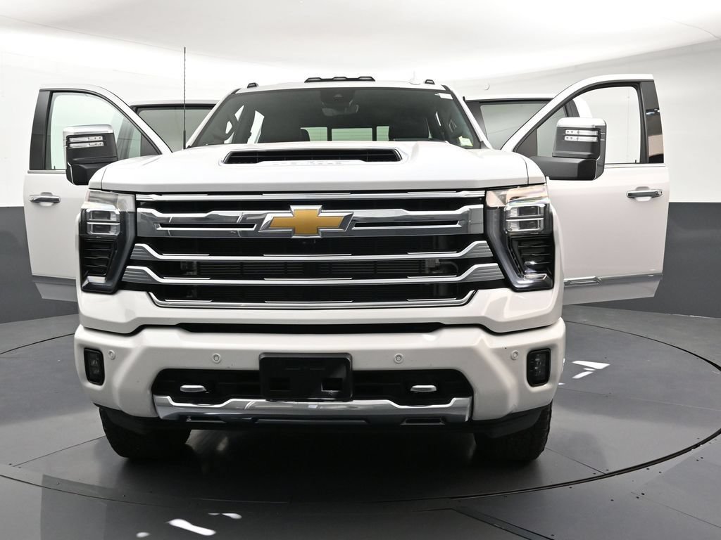 Certified 2025 Chevrolet Silverado 3500 High Country AWD/4WD image 36