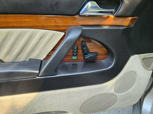 Used 1993 Mercedes-Benz 300 SD Sedan image 24