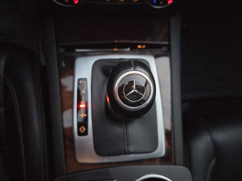 Used 2015 Mercedes-Benz C 250 Coupe image 23