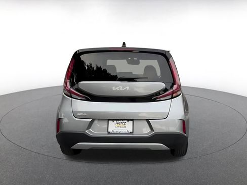 Used 2025 Kia Soul LX w/ LX Technology Package image 12