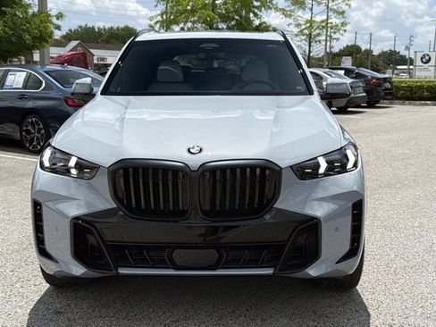 New 2026 BMW X5 xDrive40i w/ M Sport Package AWD/4WD image 8
