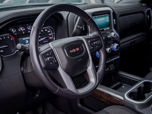 Used 2022 GMC Sierra 1500 Elevation image 17