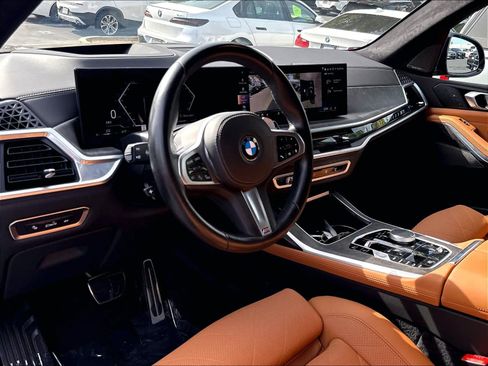 Used 2026 BMW X7 xDrive40i w/ M Sport Package AWD/4WD image 18