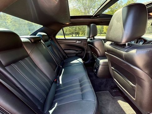Used 2014 Chrysler 300 S AWD/4WD image 20