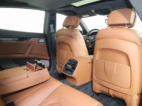 Used 2023 Maserati Quattroporte Modena Q4 image 15