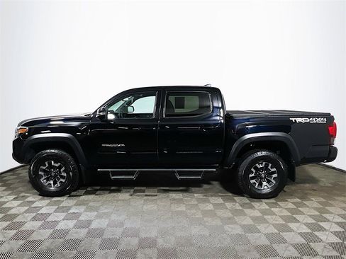 Certified 2019 Toyota Tacoma TRD Off-Road image 5