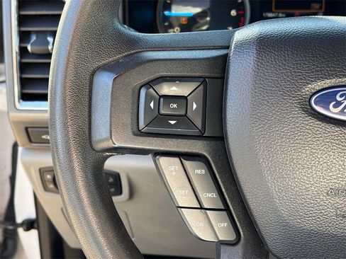 Used 2017 Ford F150 XLT w/ Trailer Tow Package image 15