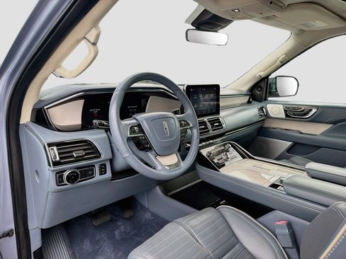 Used 2018 Lincoln Navigator Black Label AWD/4WD image 28
