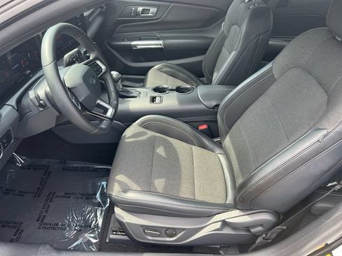 Used 2024 Ford Mustang Coupe RWD image 11