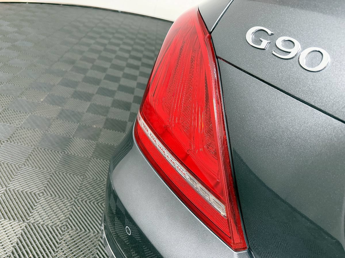 Used 2019 Genesis G90 3.3T Premium AWD/4WD image 12