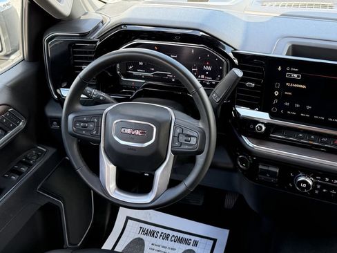 Certified 2025 GMC Sierra 1500 SLT AWD/4WD image 13