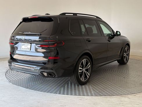 New 2027 BMW X7 xDrive40i w/ Executive Package AWD/4WD image 9