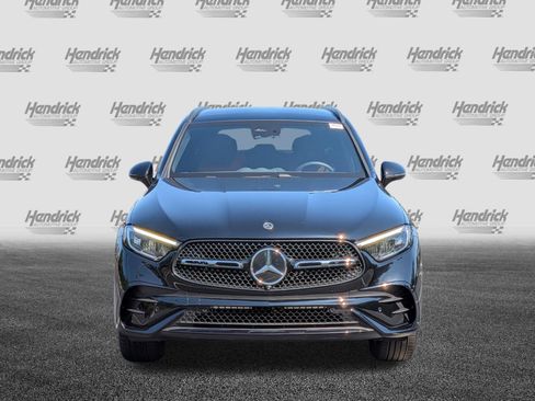 Certified 2025 Mercedes-Benz GLC 300 4MATIC image 3