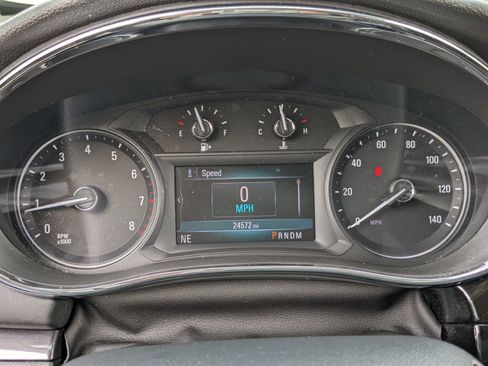 Used 2021 Buick Encore Preferred w/ Safety Package II image 28