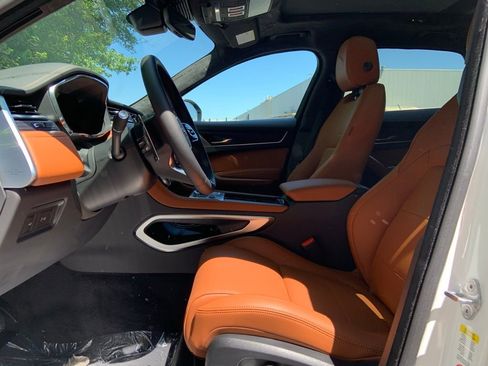 Used 2025 Jaguar F-PACE R-Dynamic S image 14