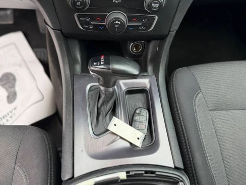 Used 2015 Dodge Charger SE w/ Popular Equipment Group RWD image 15