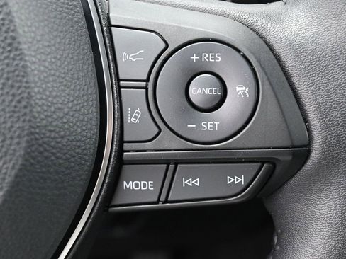 Certified 2022 Toyota RAV4 XLE image 18