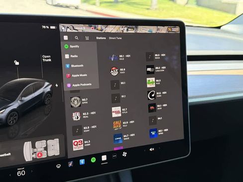 Used 2025 Tesla Model Y Long Range image 20