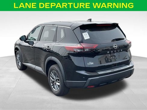Used 2024 Nissan Rogue S AWD/4WD image 12