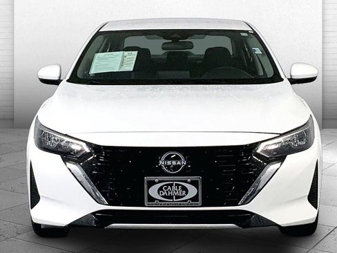 Used 2025 Nissan Sentra SV FWD image 2