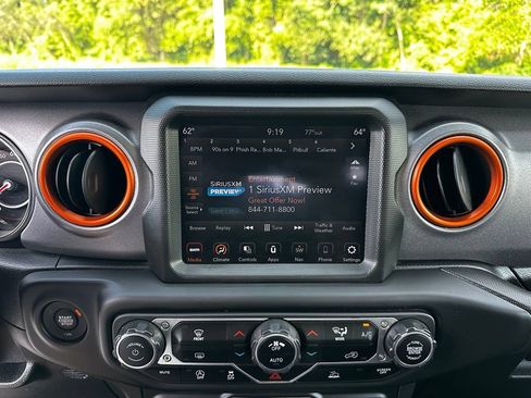 Used 2021 Jeep Gladiator Mojave AWD/4WD image 18