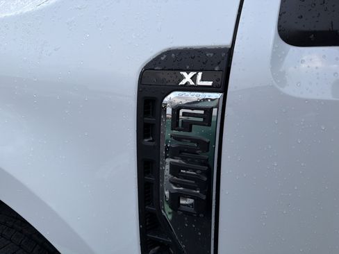 Used 2024 Ford F250 XL w/ XL Driver Assist Package image 8