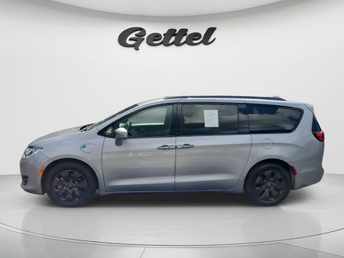 Used 2019 Chrysler Pacifica Limited w/ Advanced Safetytec Group FWD image 8