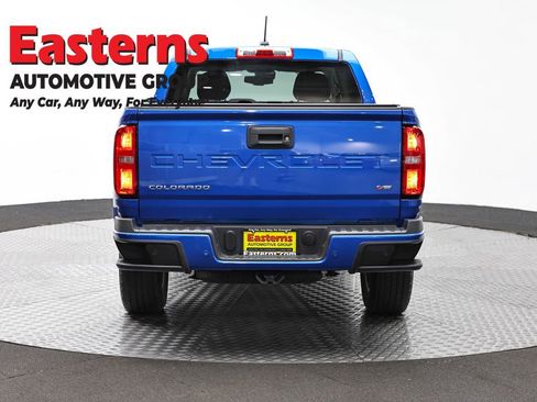 Used 2022 Chevrolet Colorado LT w/ Safety Package AWD/4WD image 6