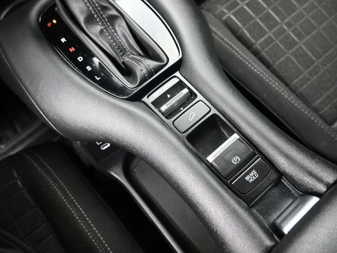 Used 2024 Honda HR-V LX image 22