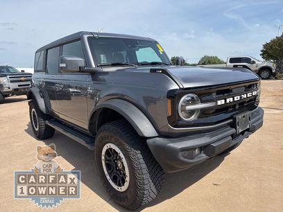 Used 2023 Ford Bronco Outer Banks w/ Sasquatch Package